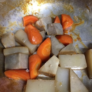 おおきめ里芋を使って、里芋煮